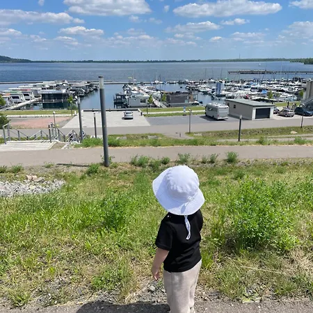 Loft & Living 3 Am Geiseltalsee Wlan & Parkplatz Apartament *